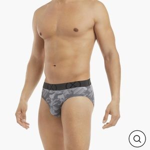 BRAND NEW 2xist No Show Brief
